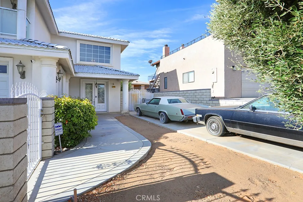 17715 Vista Point Victorville, CA 92395