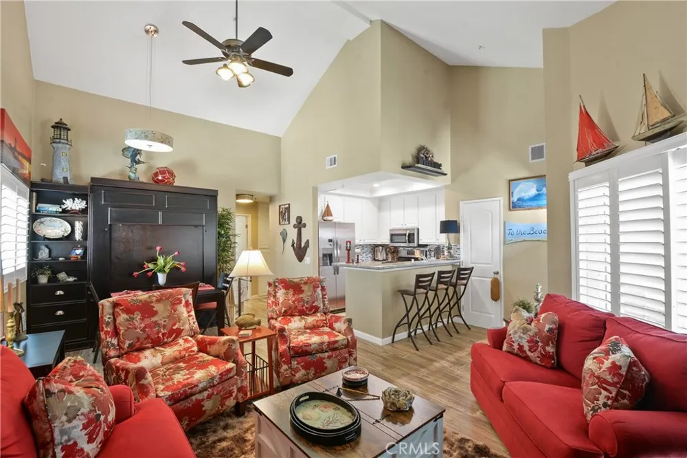 2000 Pacific Coast HWY APT 308 Huntington Beach, CA 92648