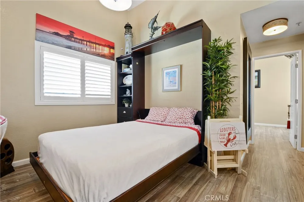 2000 Pacific Coast HWY APT 308 Huntington Beach, CA 92648