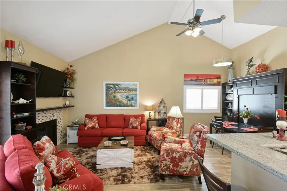 2000 Pacific Coast HWY APT 308 Huntington Beach, CA 92648