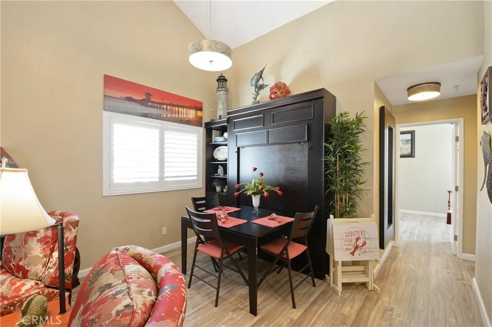 2000 Pacific Coast HWY APT 308 Huntington Beach, CA 92648