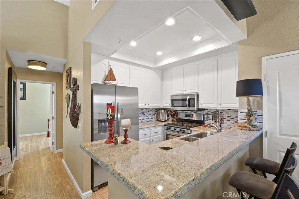 2000 Pacific Coast HWY APT 308 Huntington Beach, CA 92648