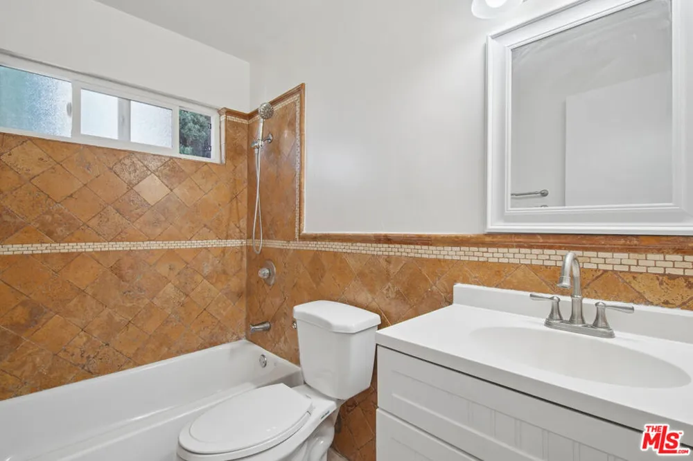 1220 Ogden Drive #11 West Hollywood, CA 90046