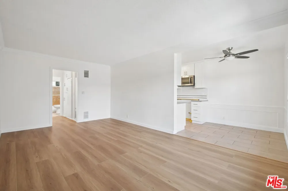 1220 Ogden Drive #11 West Hollywood, CA 90046