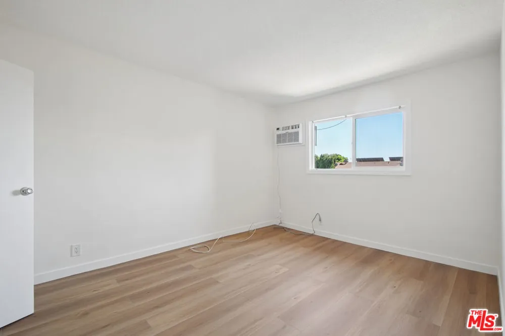 1220 Ogden Drive #11 West Hollywood, CA 90046