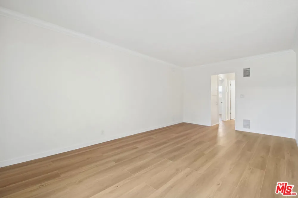 1220 Ogden Drive #11 West Hollywood, CA 90046