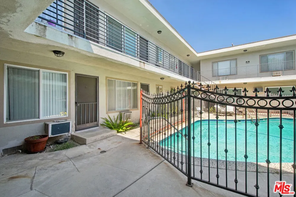 1220 Ogden Drive #11 West Hollywood, CA 90046