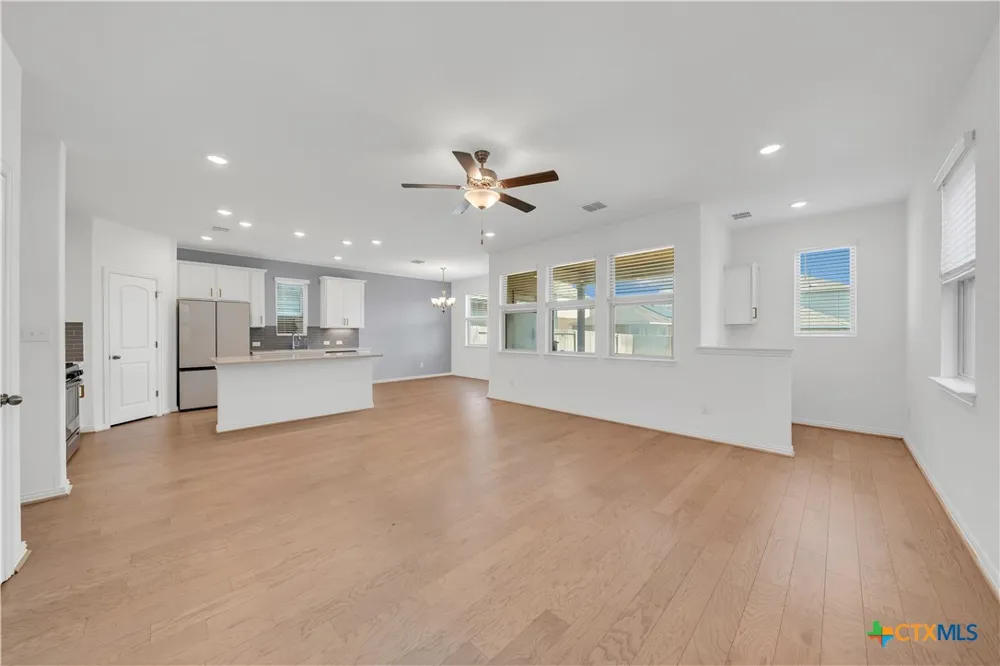 2050 Egret Avenue New Braunfels, TX 78132