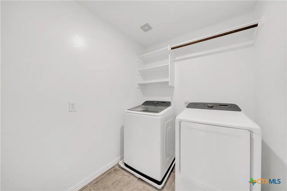 2050 Egret Avenue New Braunfels, TX 78132