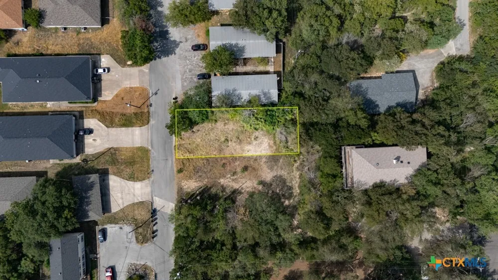 1104 Advance Street San Marcos, TX 78666