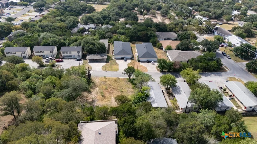 1104 Advance Street San Marcos, TX 78666