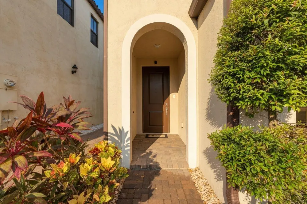 3002 Butternut Lane Riviera Beach, FL 33410