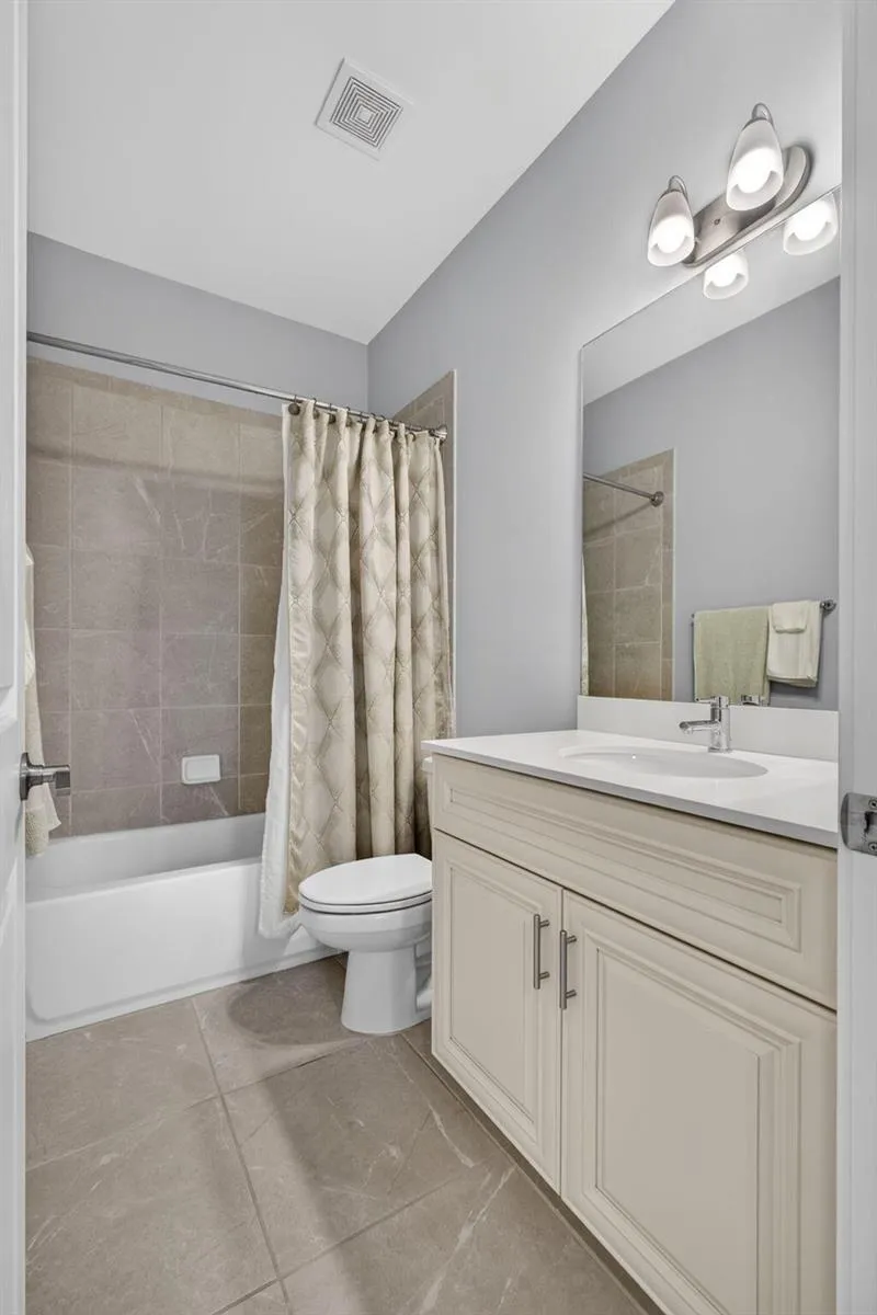 3002 Butternut Lane Riviera Beach, FL 33410