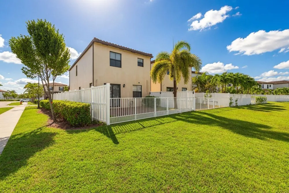 3002 Butternut Lane Riviera Beach, FL 33410