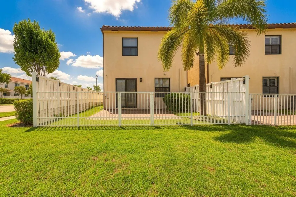 3002 Butternut Lane Riviera Beach, FL 33410