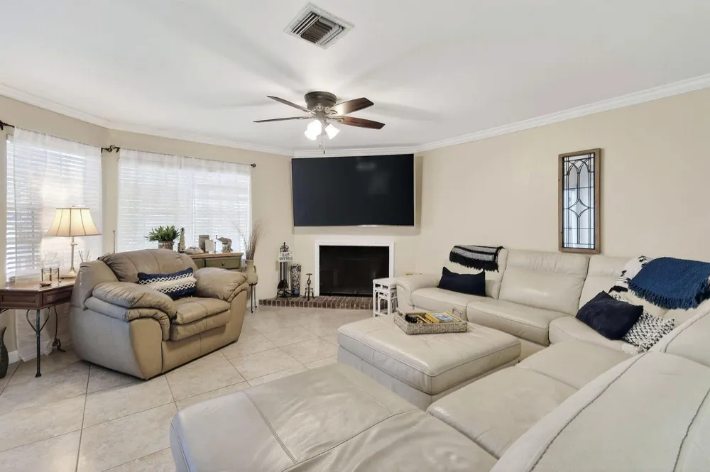 717 Ocean Dunes Circle Jupiter, FL 33477