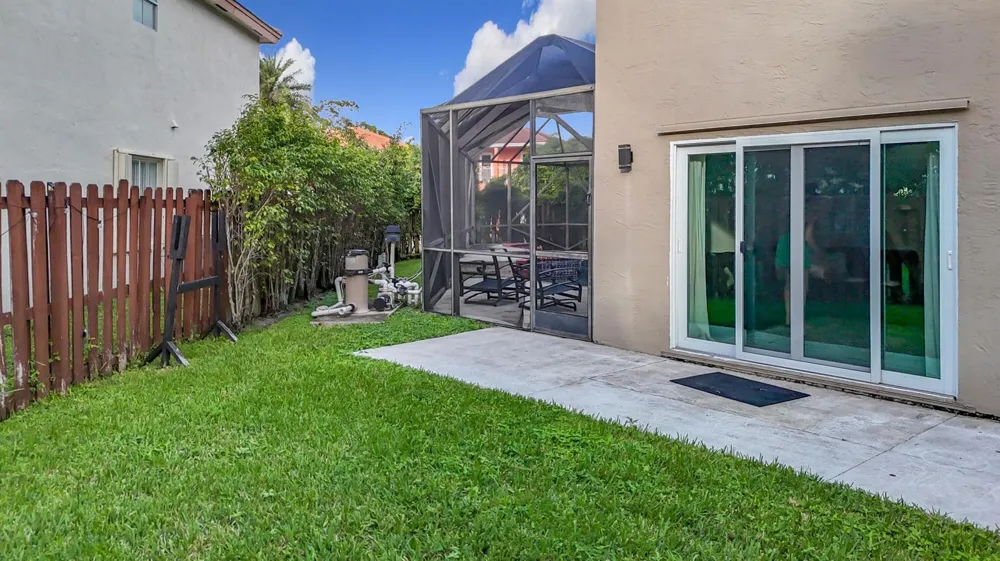 3123 Sunset Circle Margate, FL 33063