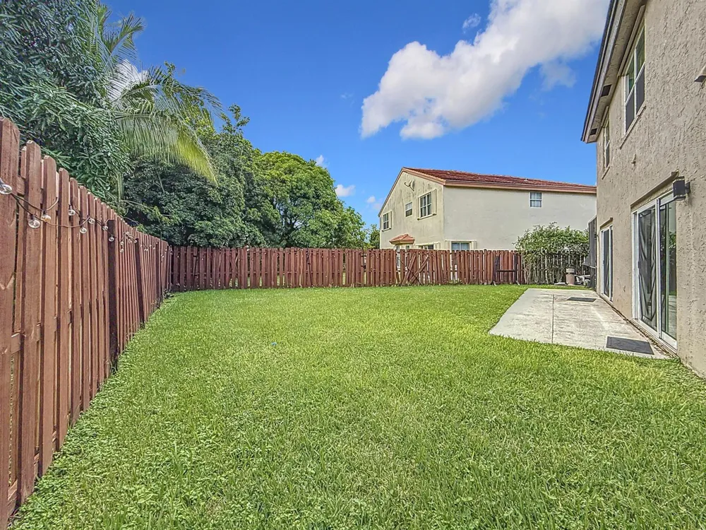 3123 Sunset Circle Margate, FL 33063