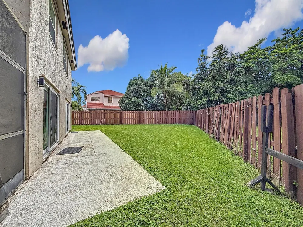 3123 Sunset Circle Margate, FL 33063