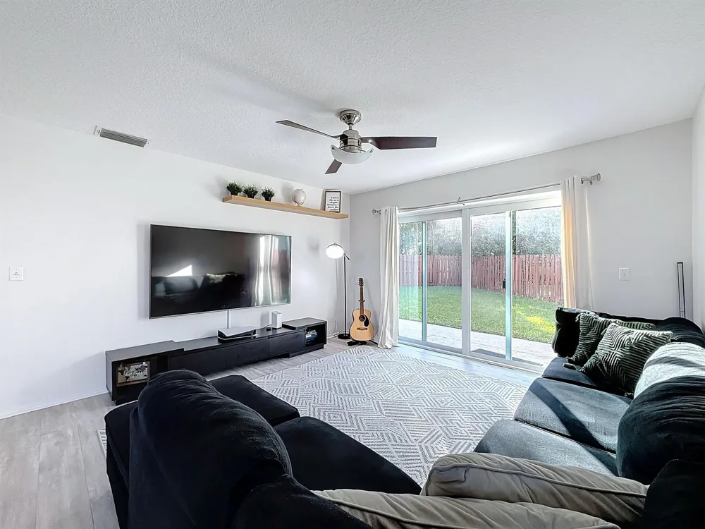 3123 Sunset Circle Margate, FL 33063