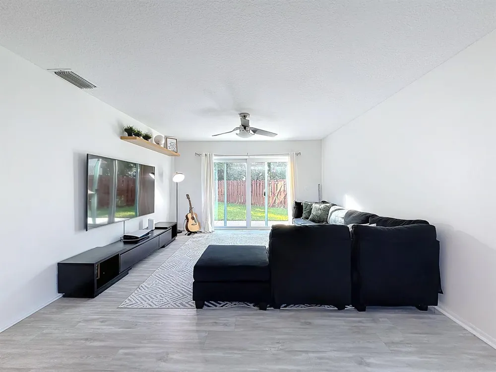 3123 Sunset Circle Margate, FL 33063