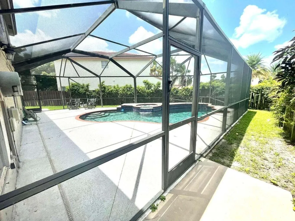 3123 Sunset Circle Margate, FL 33063