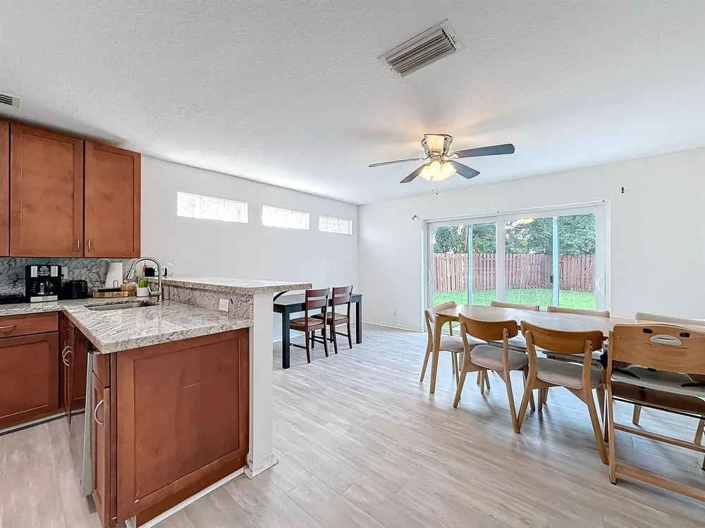 3123 Sunset Circle Margate, FL 33063