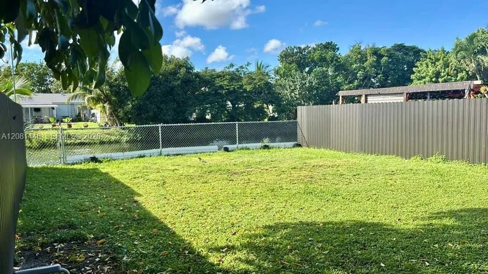 12888 SW 53rd St Miami, FL 33175