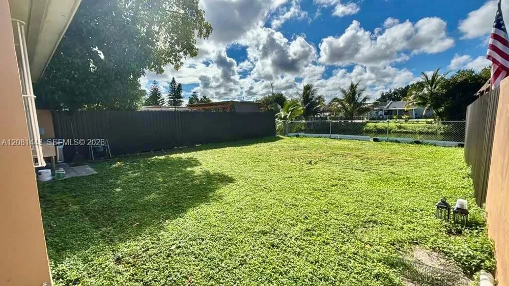 12888 SW 53rd St Miami, FL 33175