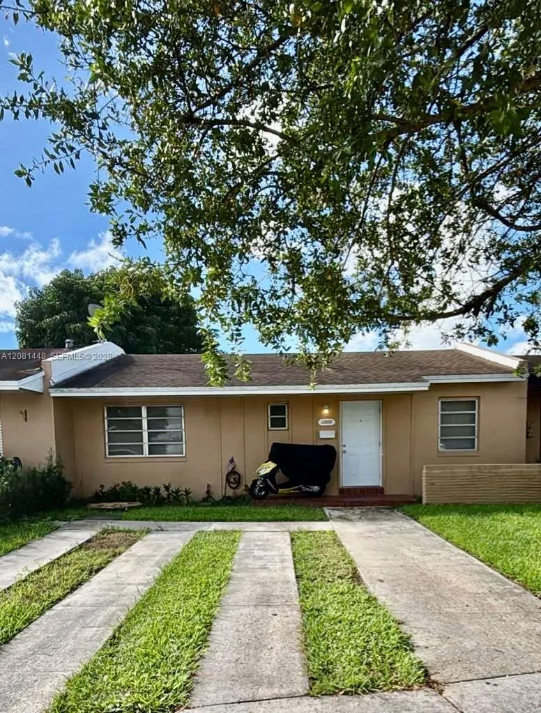 12888 SW 53rd St Miami, FL 33175