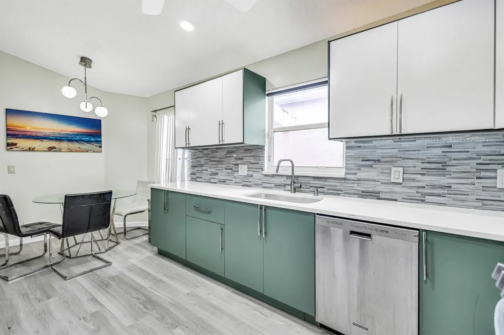 1066 Island Manor Drive 