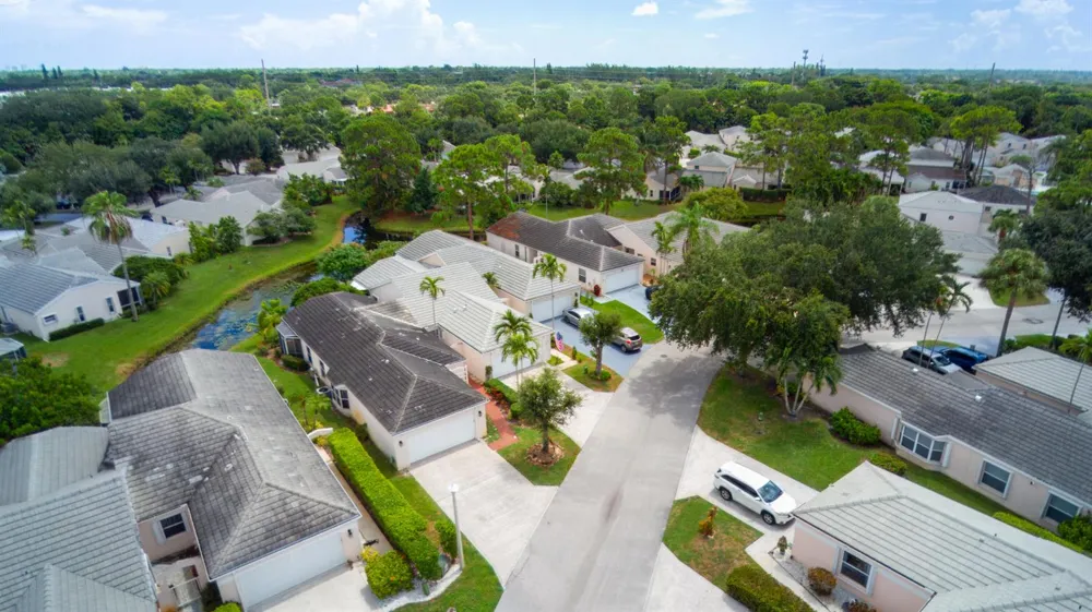 1066 Island Manor Drive 