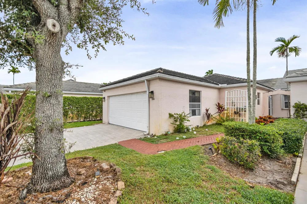 1066 Island Manor Drive 