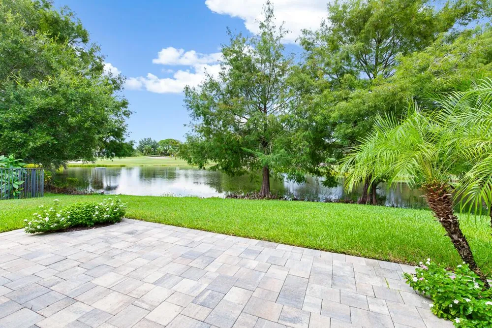 724 SW PEBBLE LANE Palm City, FL 34990