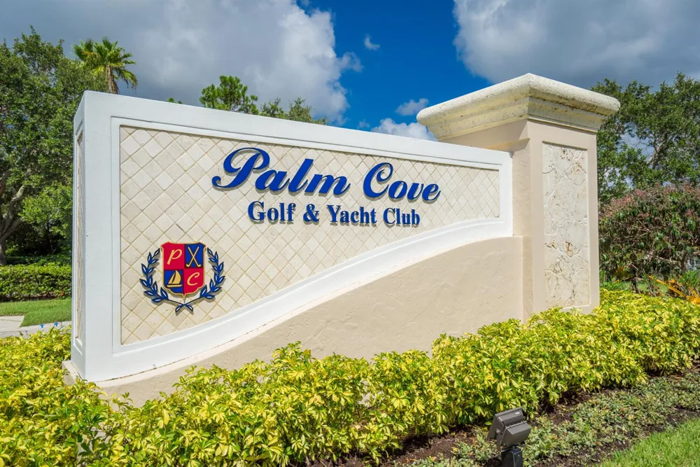 724 SW PEBBLE LANE Palm City, FL 34990