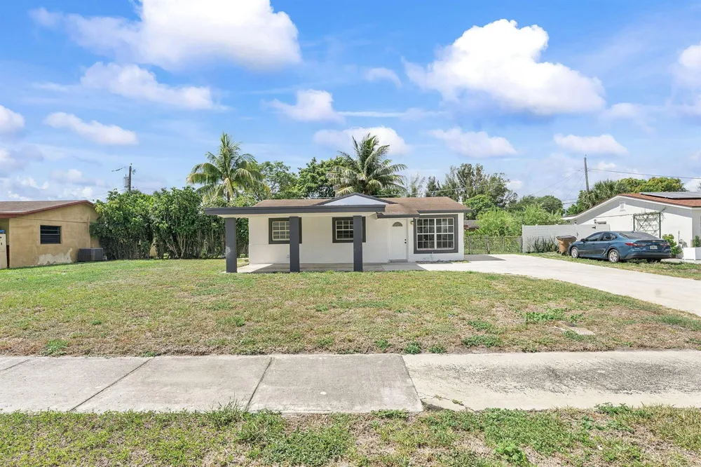 354 NW 4th Place Deerfield Beach, FL 33441