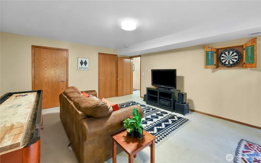 6929 Baker Circle Glacier, WA 98244