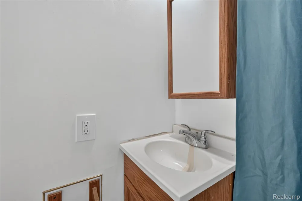 7220 Jennings Road Mundy Township, MI 48473