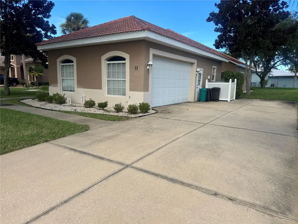 37 SABAL BEND Palm Coast, FL 32137