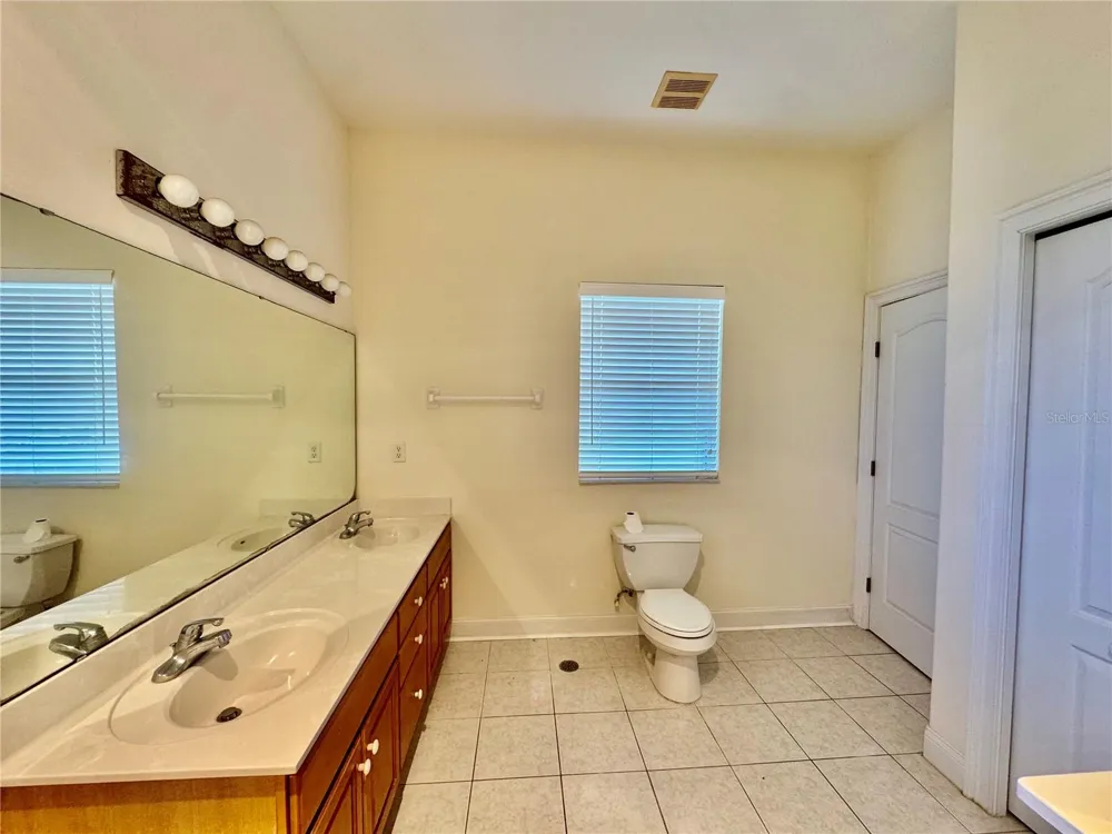 37 SABAL BEND Palm Coast, FL 32137