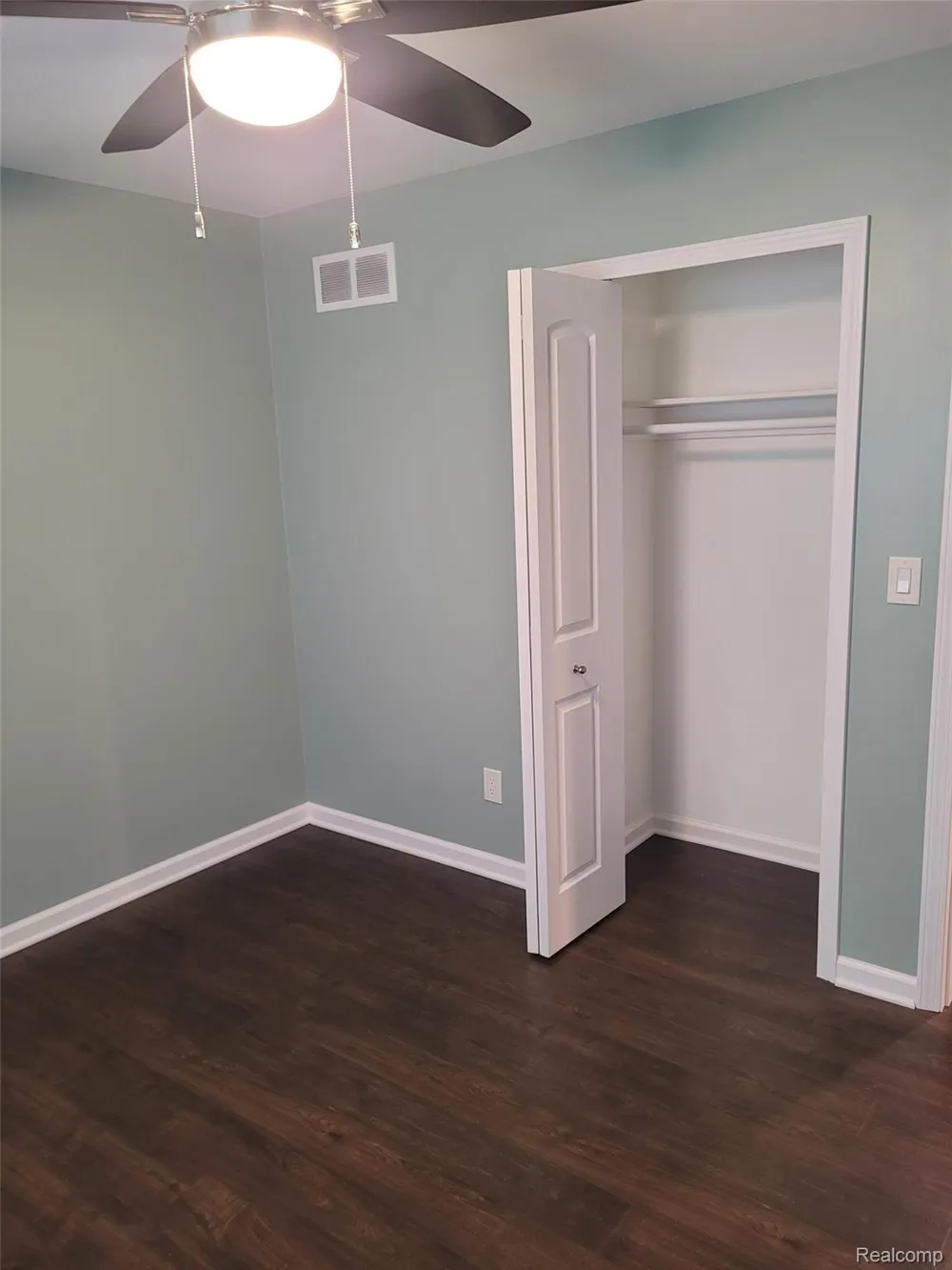 48188 Forbes Drive New Baltimore City, MI 48047