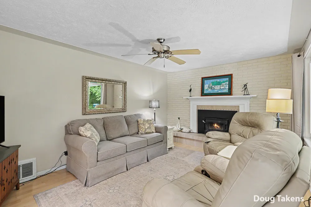 538 108th Street Leighton Township, MI 49316