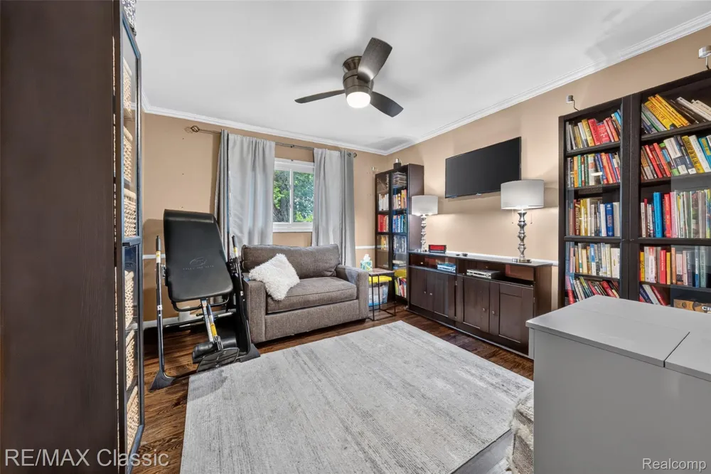 6638 Woodbank Drive Bloomfield Hills City, MI 48301