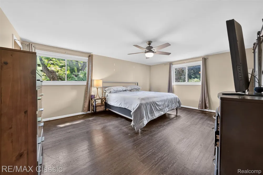 6638 Woodbank Drive Bloomfield Hills City, MI 48301