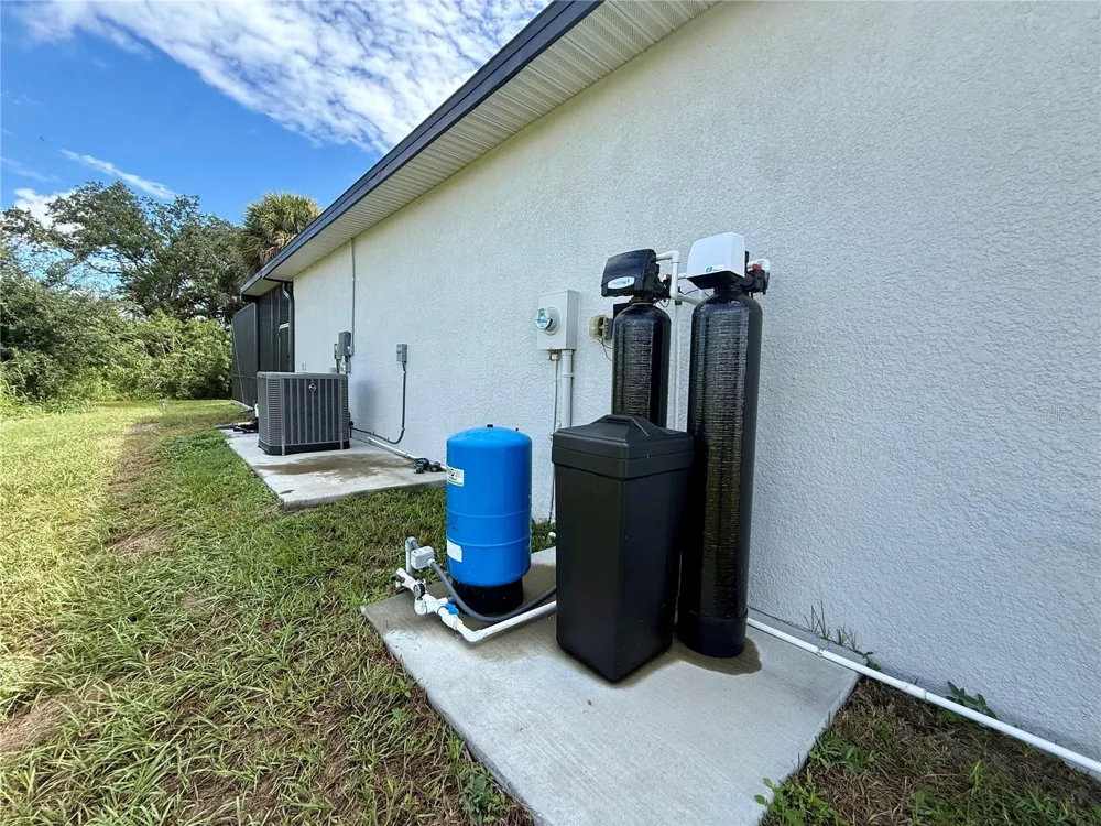 19092 WOODBINE AVENUE Port Charlotte, FL 33954