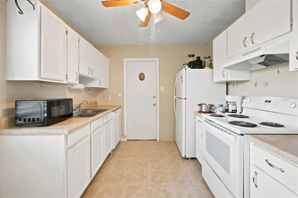 35 HICKORY TRACK WAY ocala, FL 34472