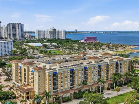 1064 TAMIAMI TRAIL #1206