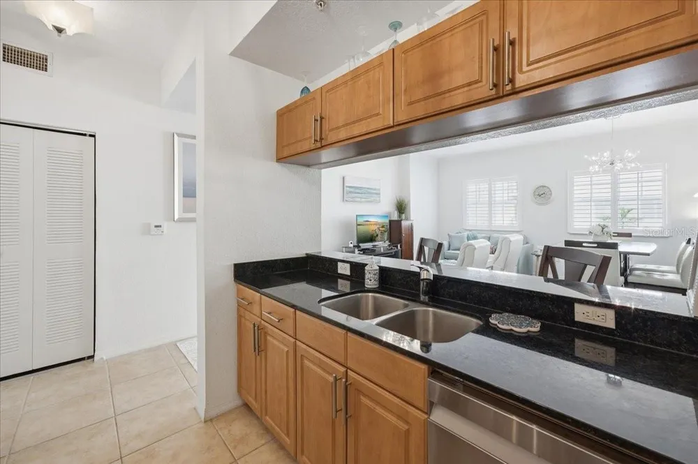 1064 TAMIAMI TRAIL #1206 Sarasota, FL 34236