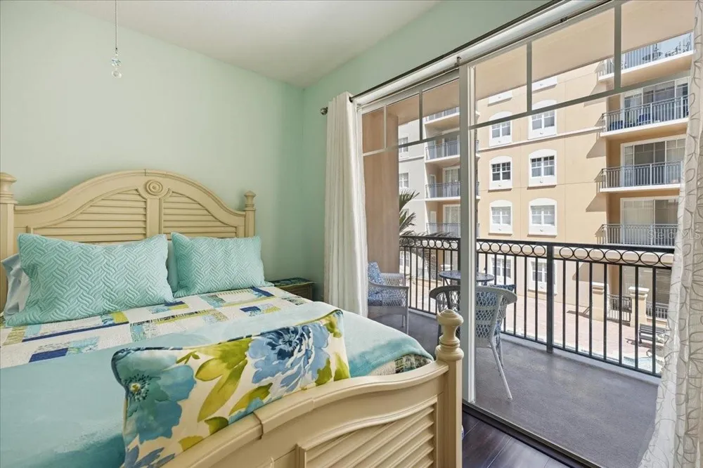 1064 TAMIAMI TRAIL #1206 Sarasota, FL 34236