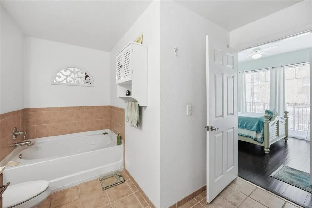 1064 TAMIAMI TRAIL #1206 Sarasota, FL 34236